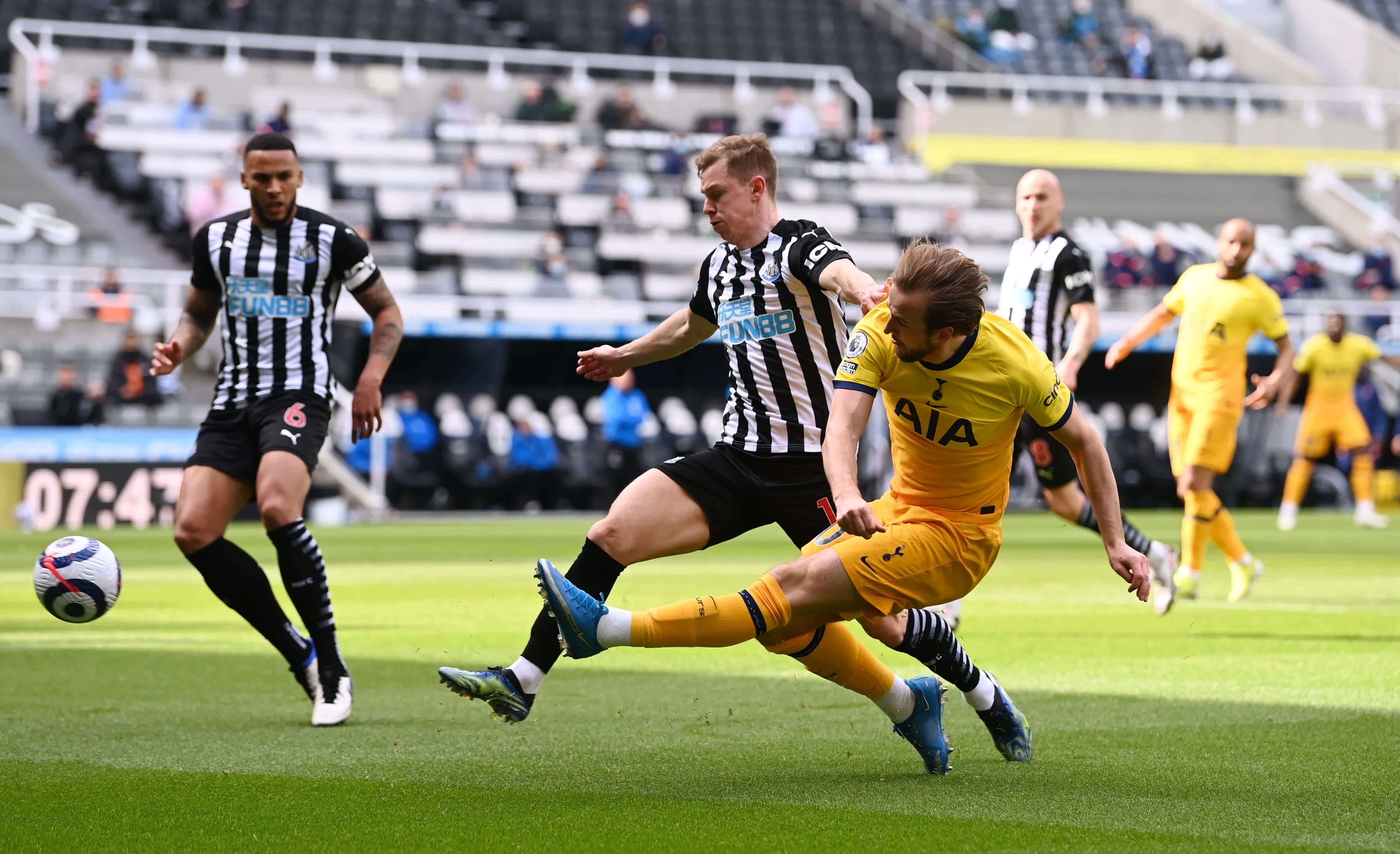 詹姆斯在关 詹姆斯在关